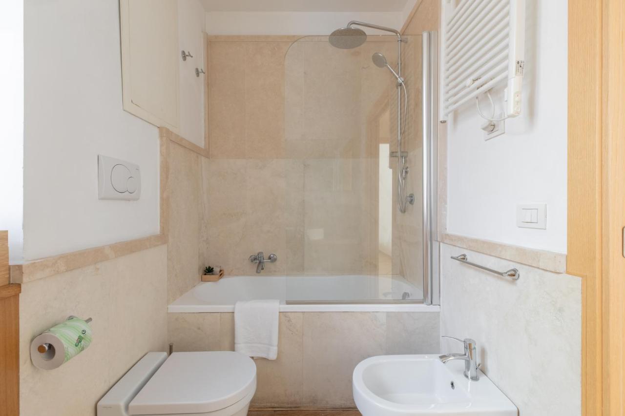 Iflat Navona White And Stylish Apartment *